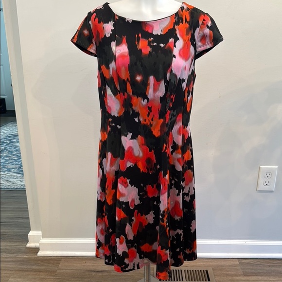 Betsey Johnson 10 Black Red and Pink Watercolor Print Flowy Fit and Flare Dress - Picture 1 of 11